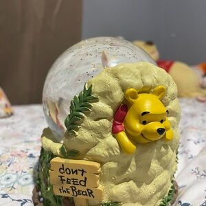 Precious Moments Pooh Bear Snow Globe